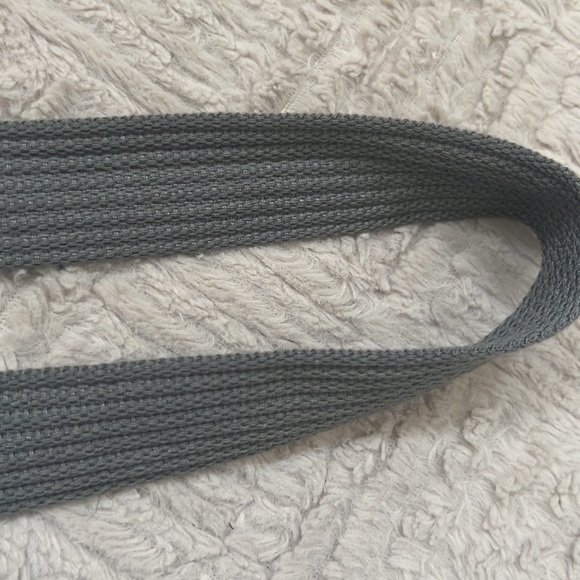 Grey canvas belt Size Small/Med See pics for measurements - 31”-34" Waist, New - Picture 10 of 16
